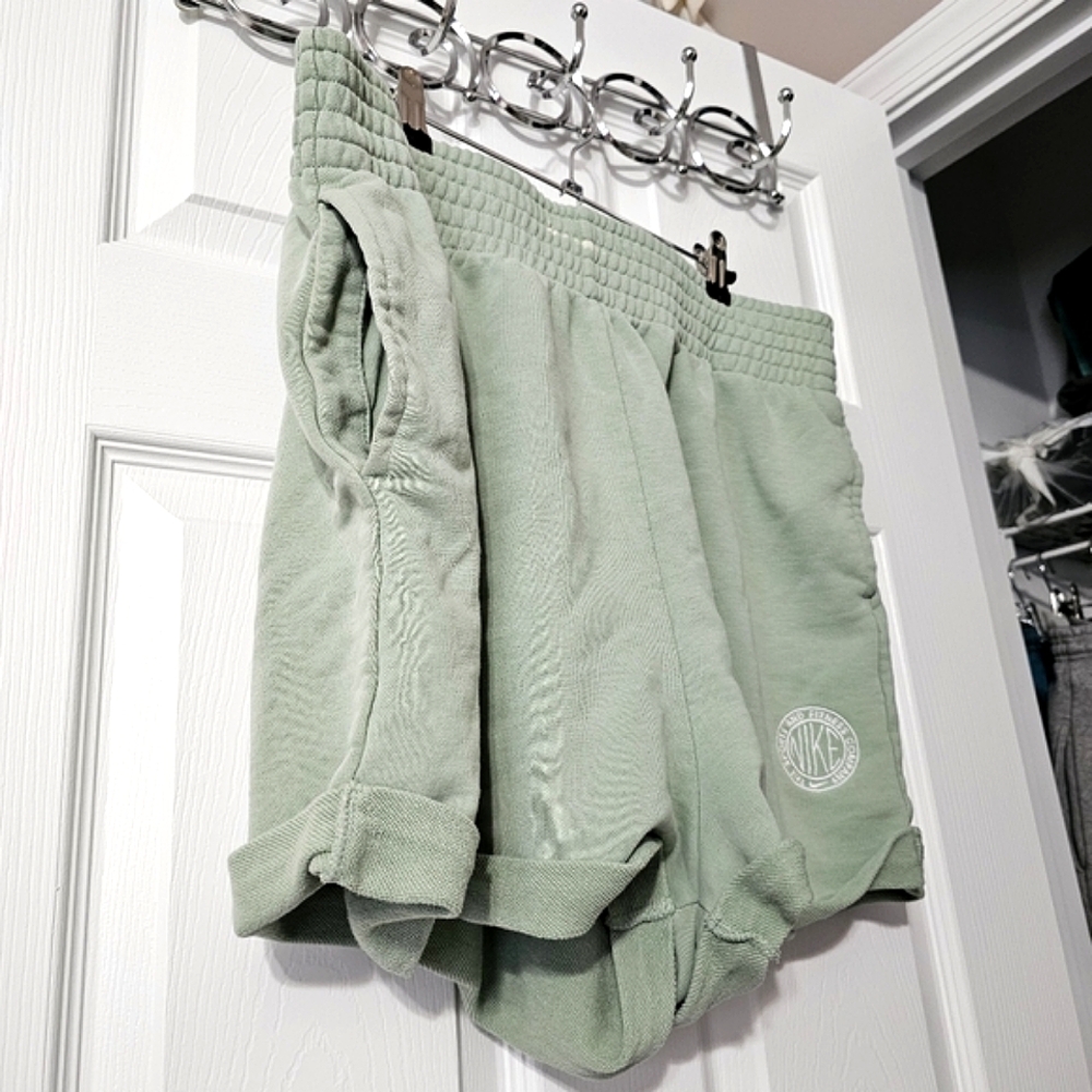 Nike Casual Terry Sweat Shorts - Size XL - Picture 8 of 10